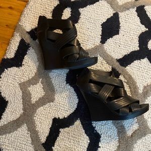 Aldo black strap  design sandals